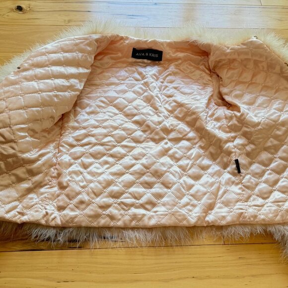 NWOT Ava & Kris Blake Down Feather Jacket White Fluffy Fur Shag Mongolian Coat - Picture 6 of 11